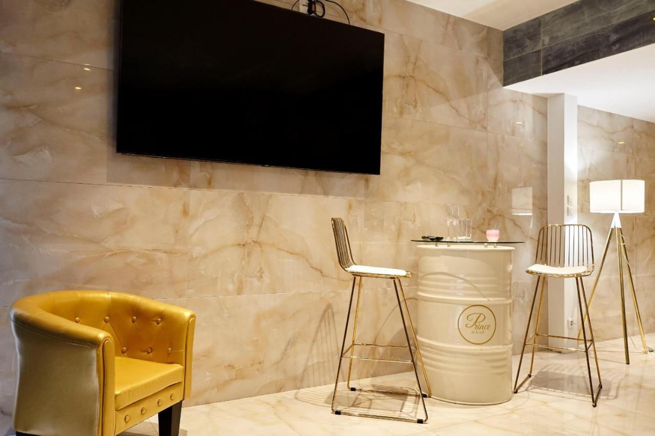شقة Golden Junior - Jacuzzi روان المظهر الخارجي الصورة